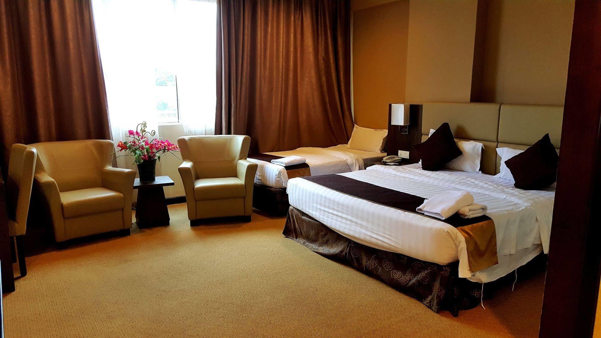 Lintas View Hotel Kota Kinabalu Exterior photo